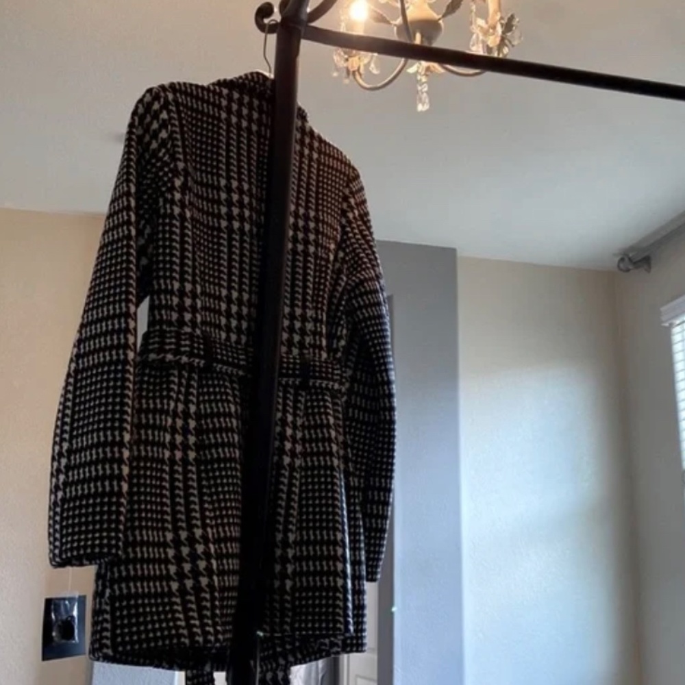 coat - Picture 7 of 7